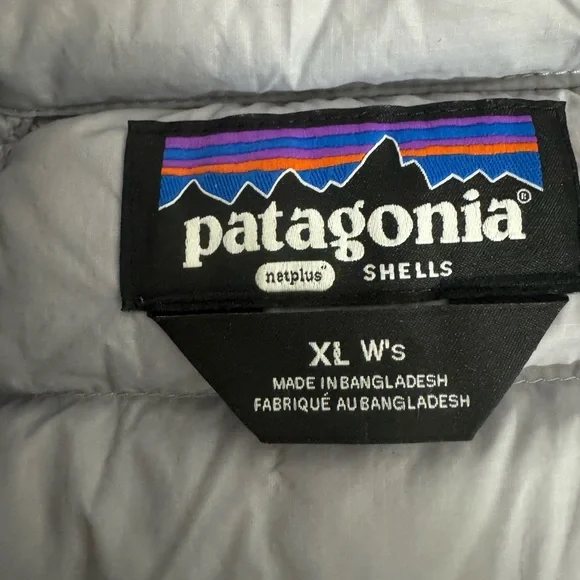 Patagonia Women’s Down Jacket XL - Picture 7 of 16